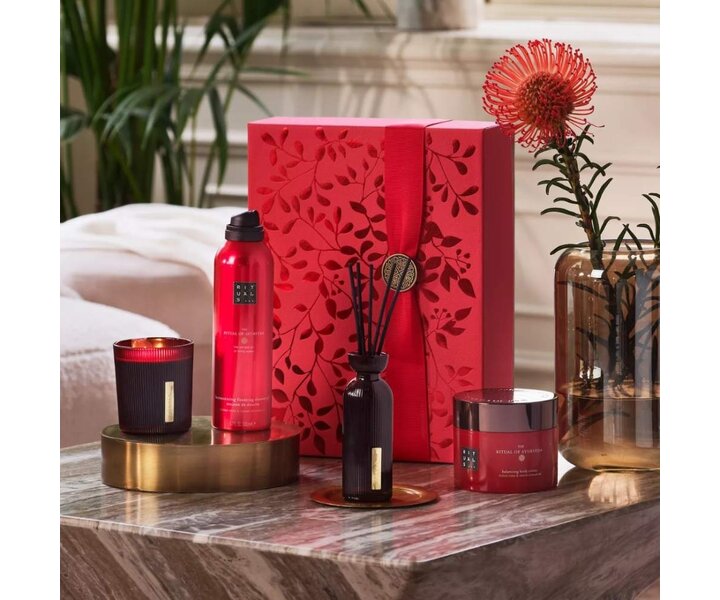 The Ritual of Ayurveda Large Gift Set - 610ml