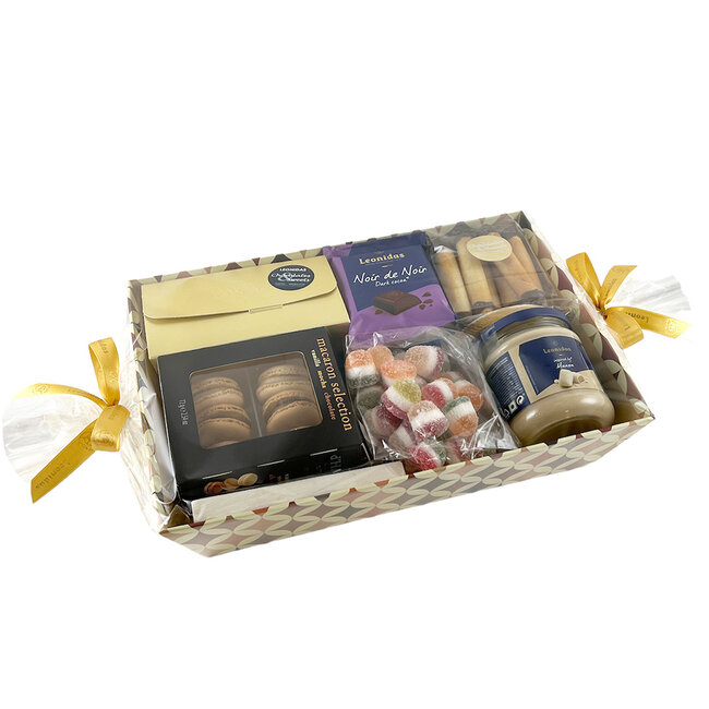 Exklusiver Delikatessen Geschenkkorb (L) mit belgischen Schokoladen