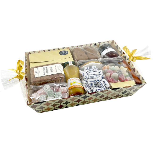 XL Geschenkmand met bonbons en diverse zoete en hartige delicatessen