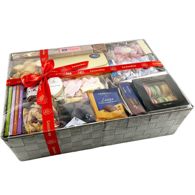 Luxe Delicatessen Geschenkmand met Bonbons en Zoetwaren