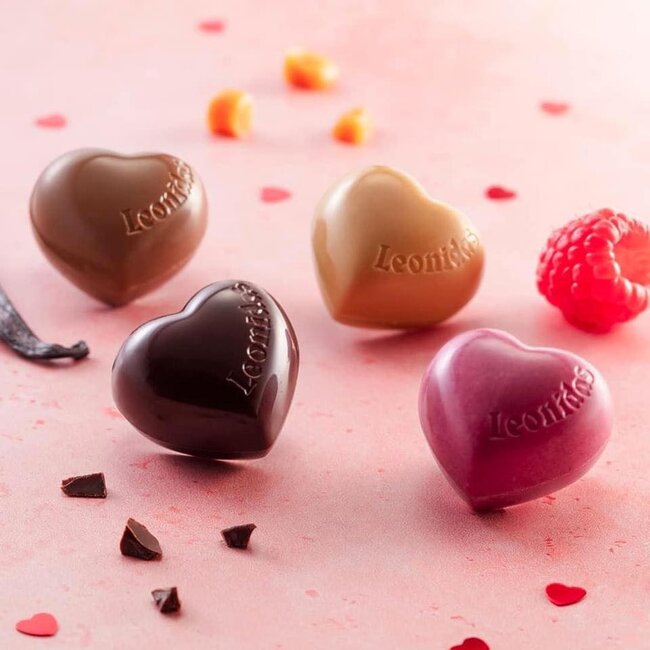 Leonidas Coffret Amour composé de 30 cœurs en chocolat