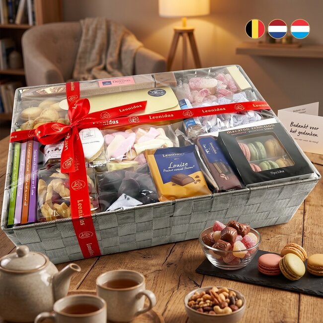 Delicacies Gift Basket - Royal Selection with 27 items