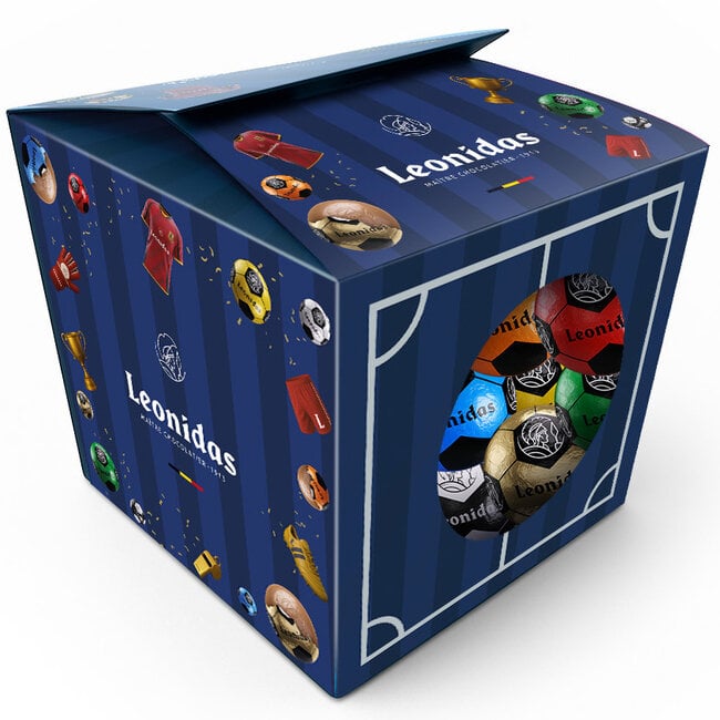 Leonidas Unterstützerbox mit 54 Schokoladen-Fußbällen