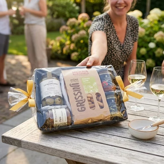 Apero Gift Basket Medium with 5 Premium Mediterranean Delicacies