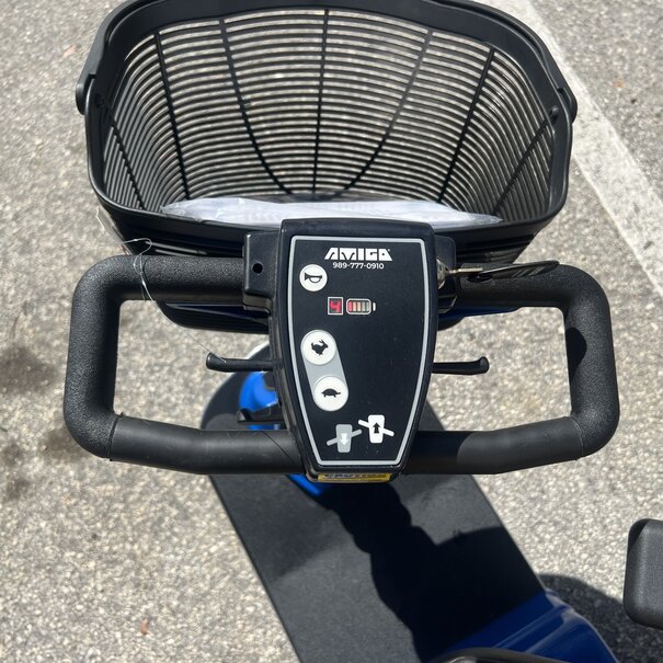 Pre-Owned Amigo Scooter Blue HD (500lb Capacity)