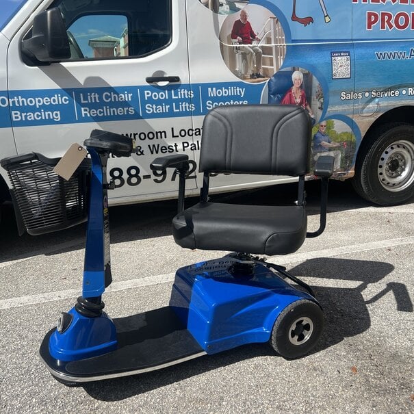 Pre-Owned Amigo Scooter Blue HD (500lb Capacity)